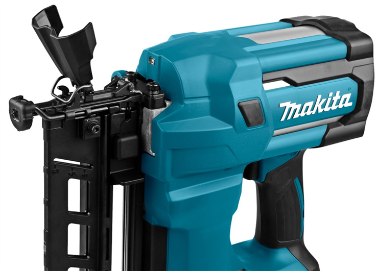 accu bradtacker makita