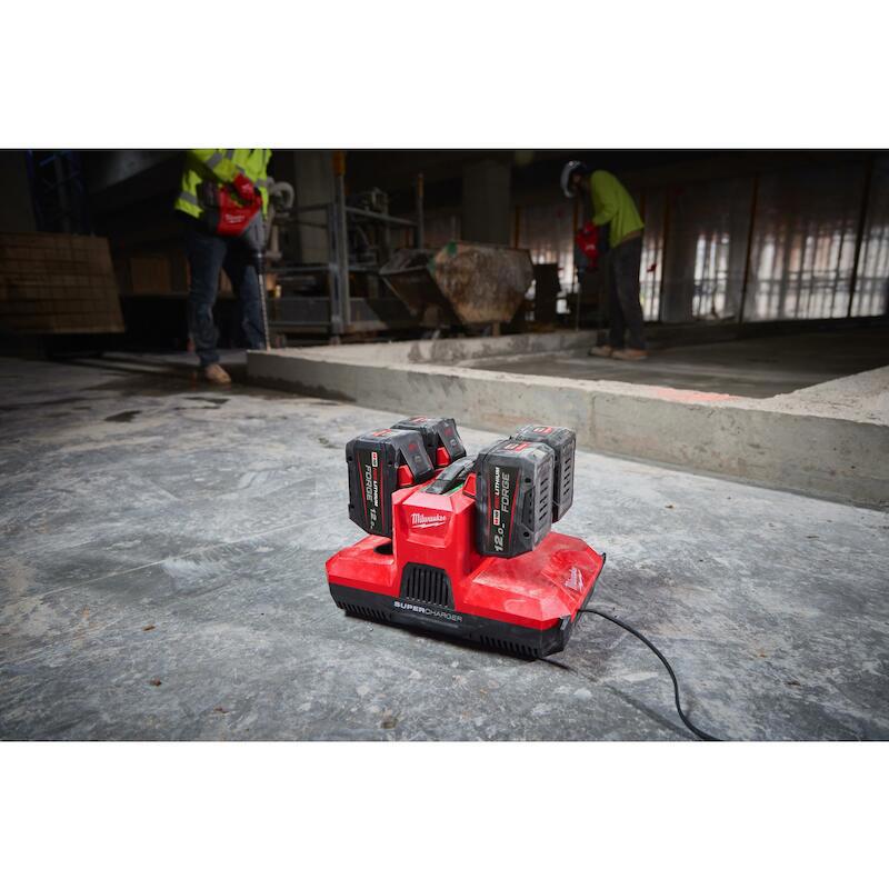 accu lader viervoudig milwaukee-9