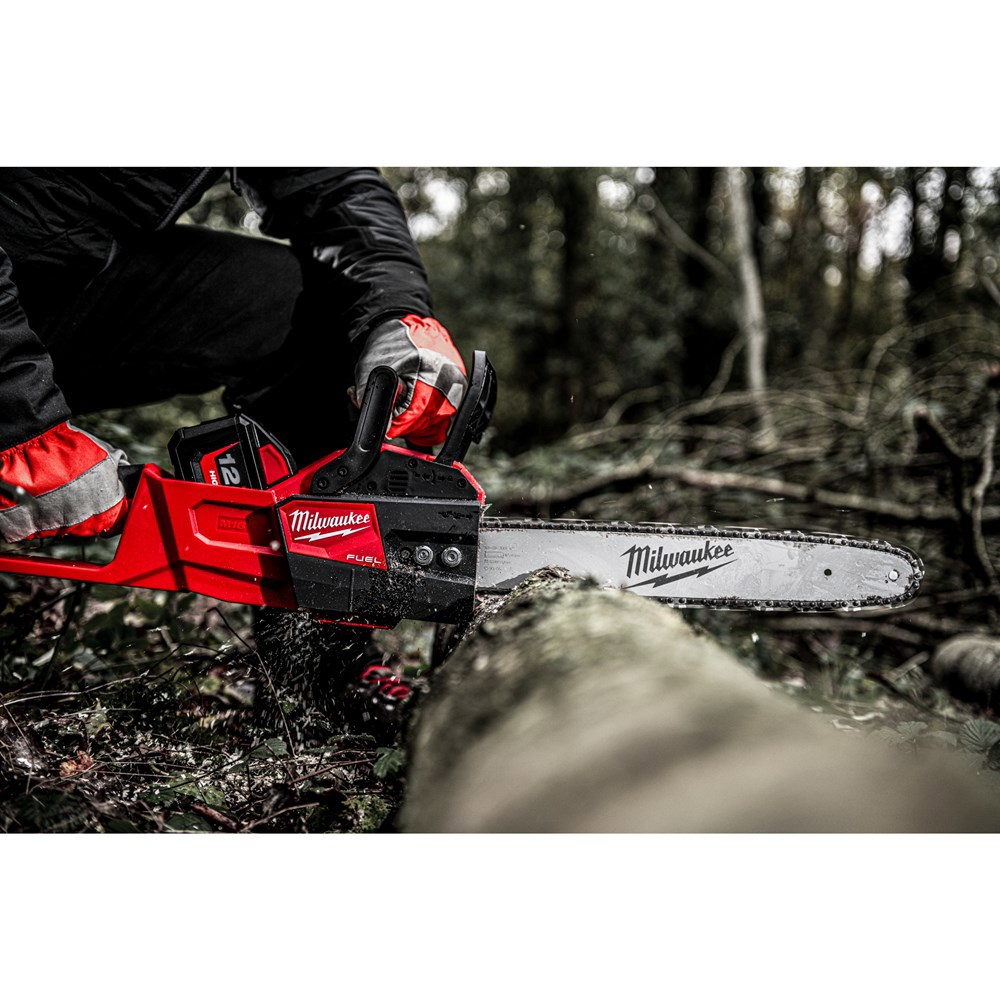 accu kettingzaagmachine milwaukee 400mm-22