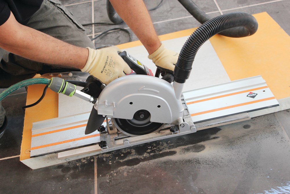 handtegelzaagmachine rubi-15