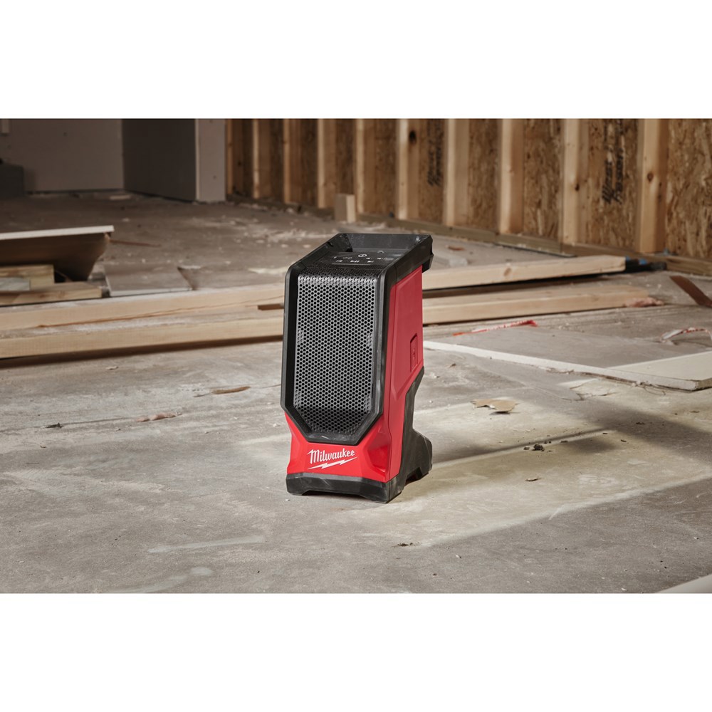 accu speaker bluetooth milwaukee-11