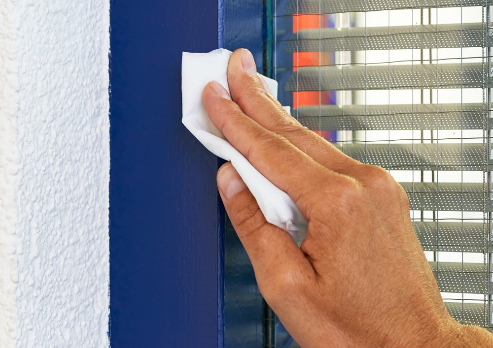 ontvetter universol-4