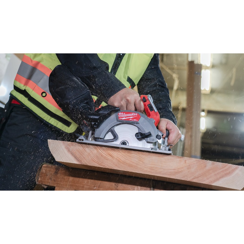 accu cirkelzaagmachine milwaukee 165mm-21