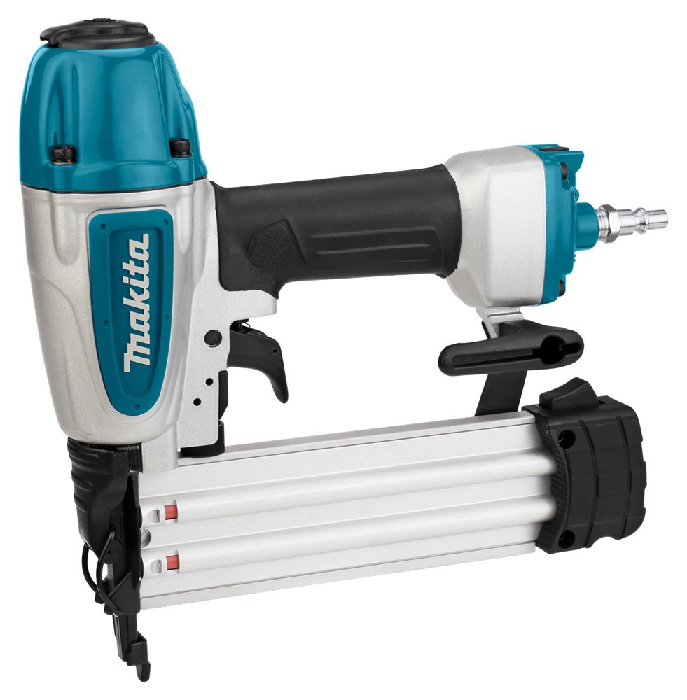 bradtacker makita 8bar-3