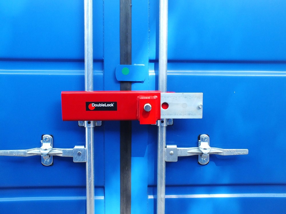 containerslot doublelock-5
