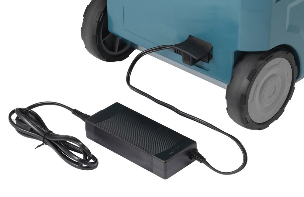 accu vries-/ koelbox makita-11