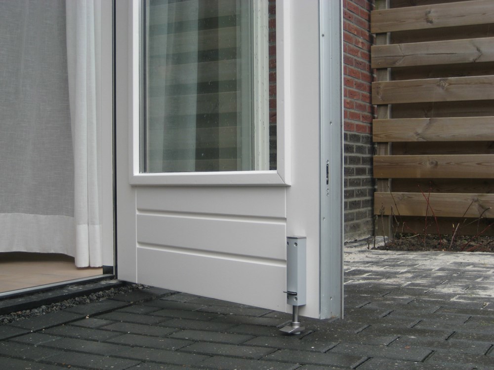 deurvastzetter wit dictator