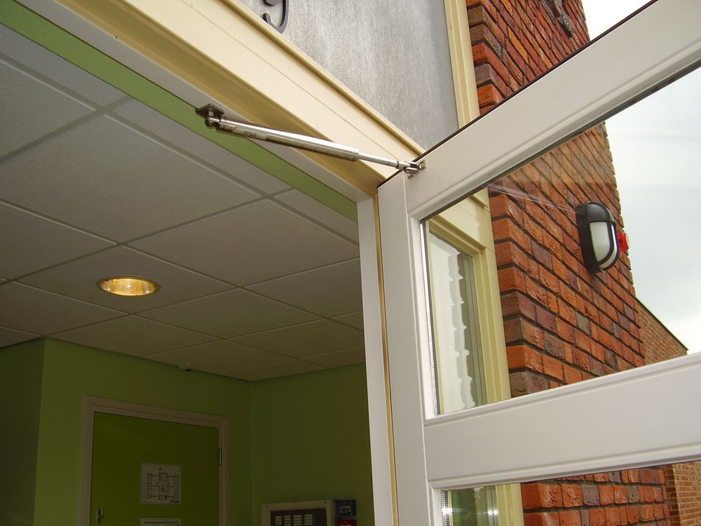 deuropeningsbegrenzer dictator