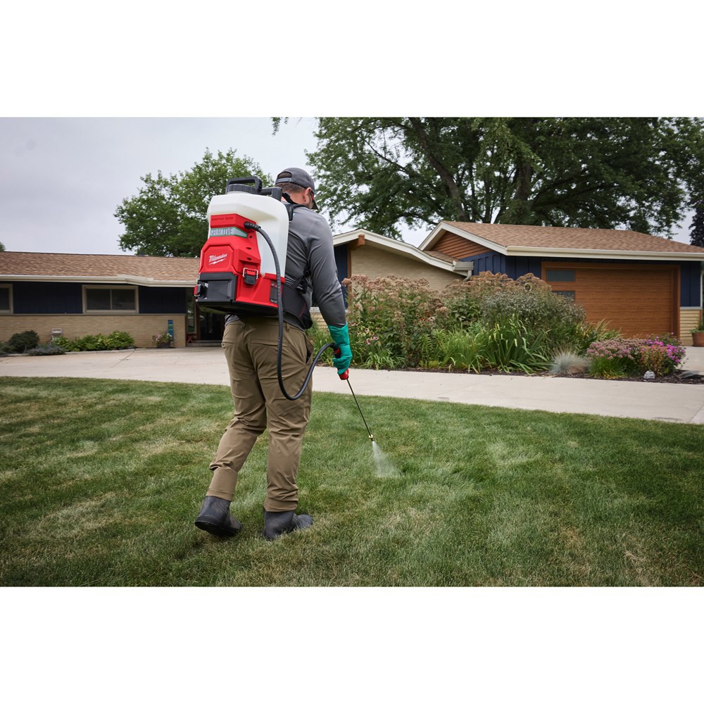 accu basis rugzak drukspuit milwaukee-18