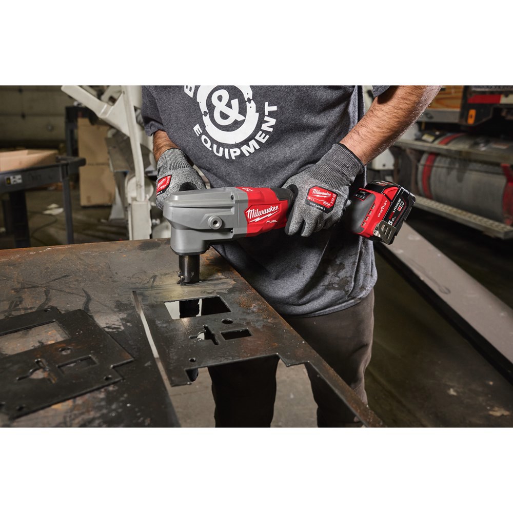 accu knabbelschaarmachine milwaukee-19